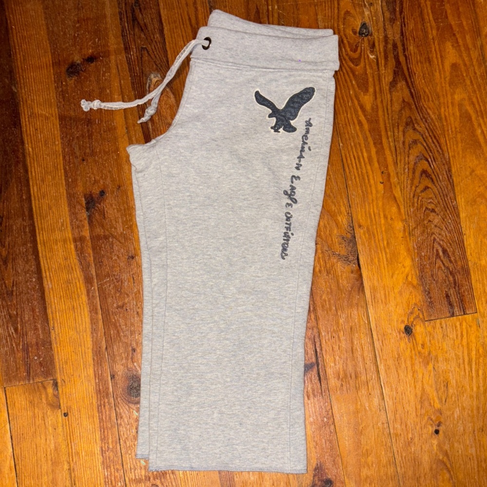 Vintage Y2K American Eagle Outfitters Gray Low Rise Capris - Picture 4 of 4